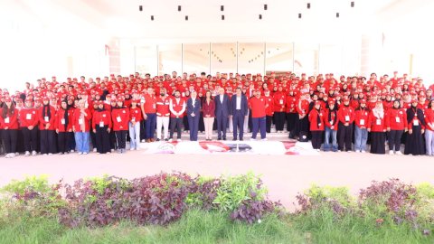 وزيرة التضامن تشهد ختام معسكر الهلال الأحمر  «Red Ready» بمشاركة 350 متطوعا من المحافظات