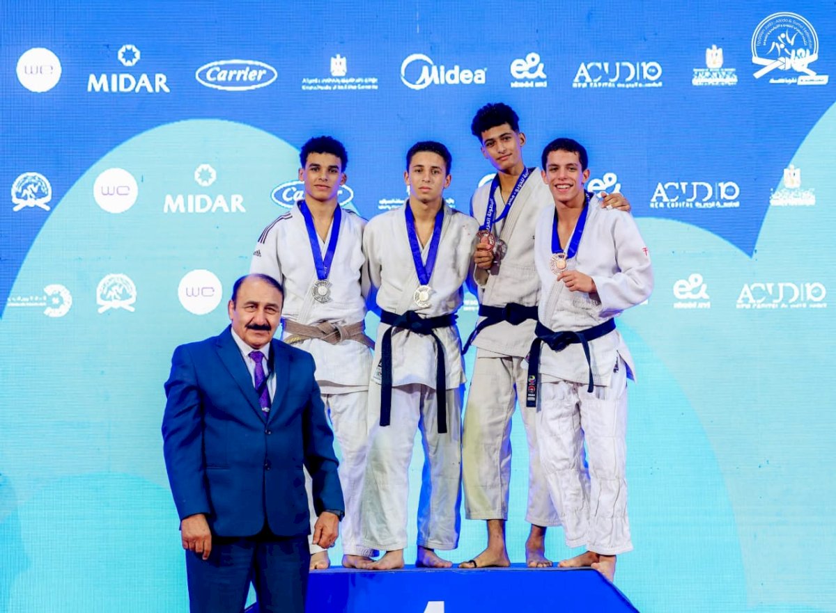 محافظ سوهاج يهنئ أبطال المشروع القومي للموهبة بعد تتويجهم بـ 7 ميداليات بالبطولة العربية للجودو بالعلمين