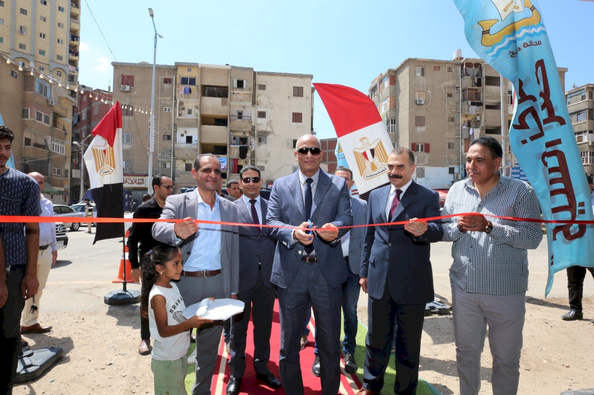 محافظ كفرالشيخ يفتتح معرض «أهلًا مدارس» بميدان الـ47