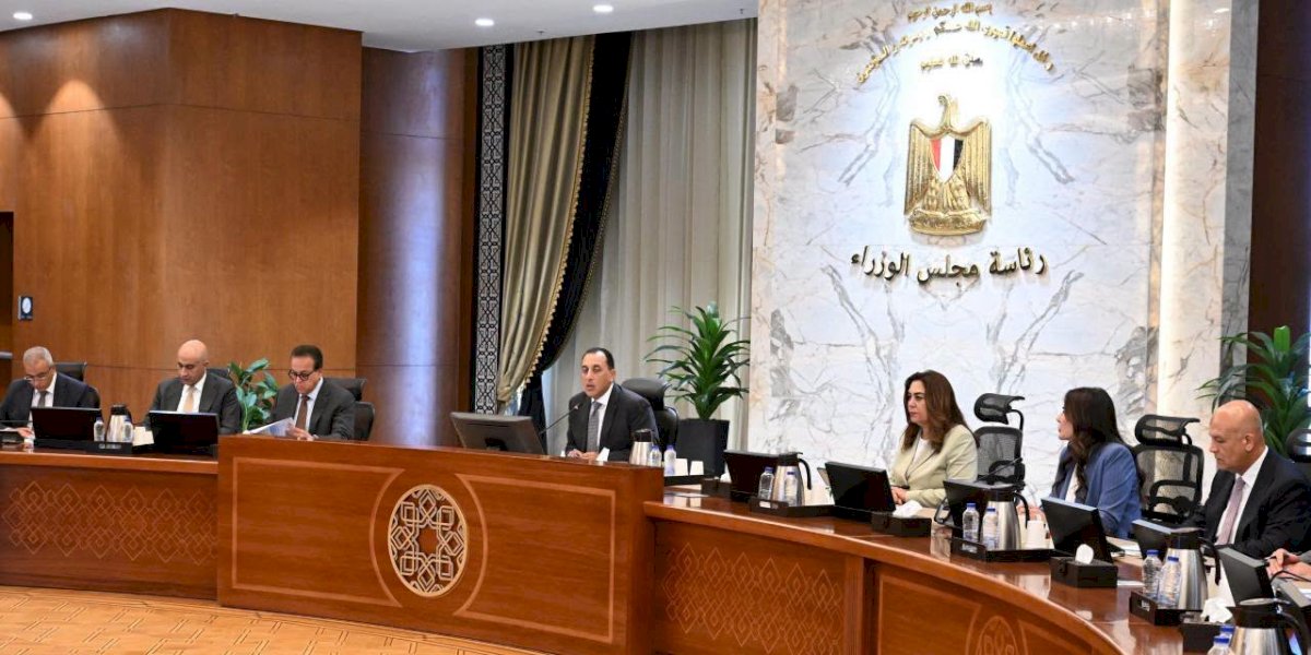 رئيس الوزراء يتابع الموقف التنفيذي للمبادرة الرئاسية "حياة كريمة"