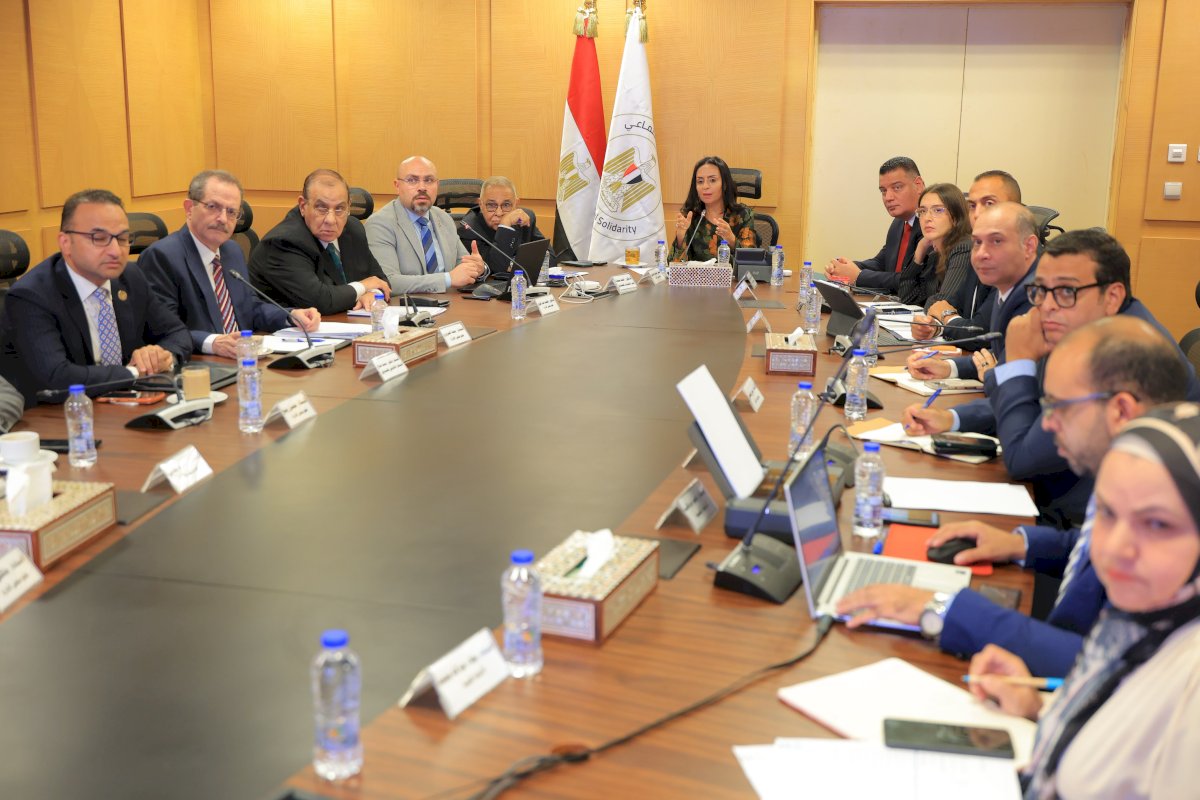 وزيرة التضامن  ترأس اجتماع مجلس إدارة صندوق دعم مشروعات الجمعيات والمؤسسات الأهلية
