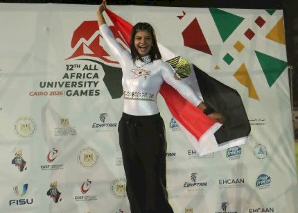 فراشة مصر تحلّق بالذهب.. رشا صيام ترفرف بعلم الوطن فوق منصة أفريقيا
