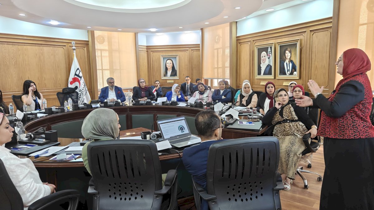 بنك ناصر  ينظم ورشة تدريبية لتنمية المهارات العملية والمعرفية للعاملين بالبنك
