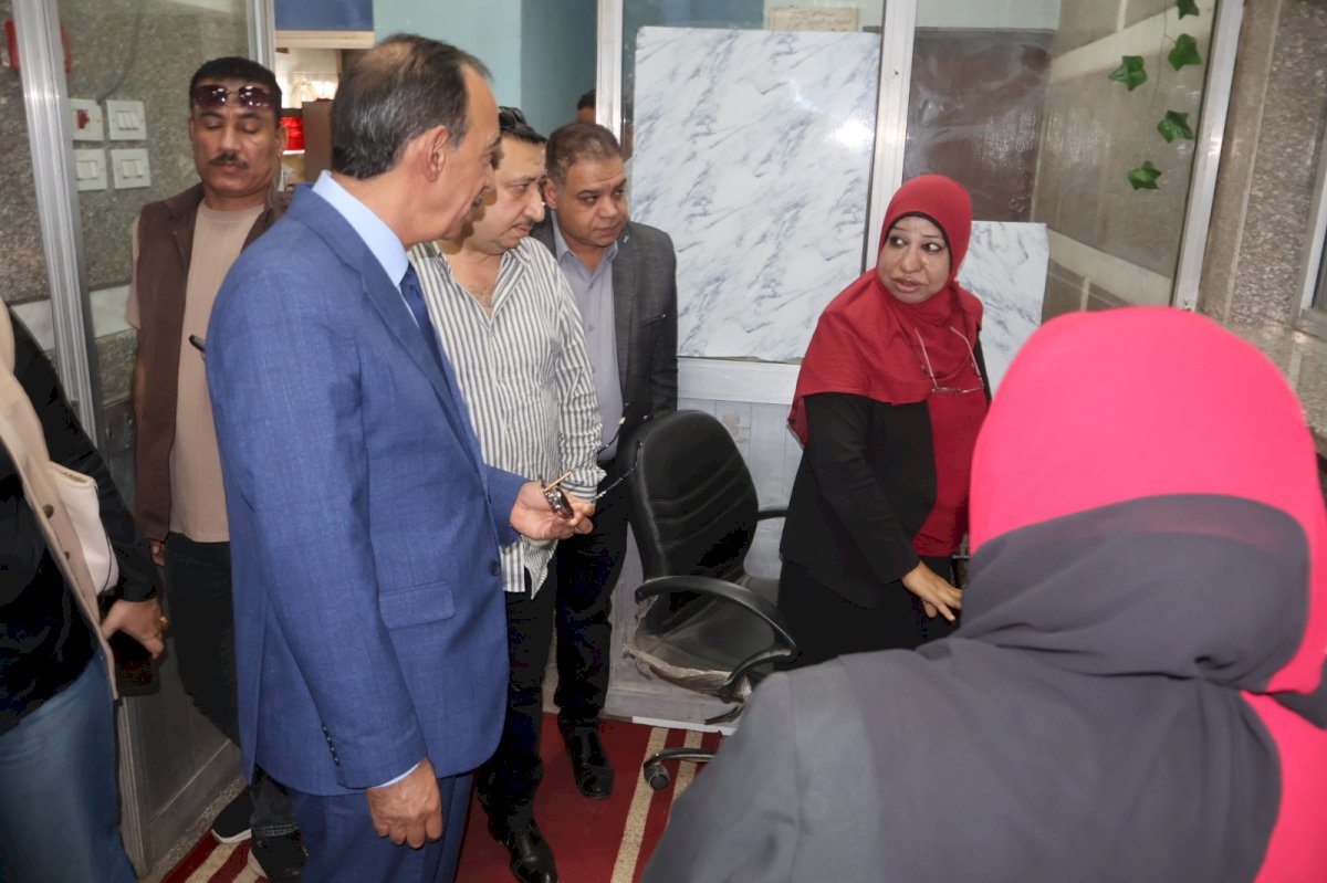 محافظ سوهاج يتفقد المركز التكنولوجي لمركز ومدينة طهطا