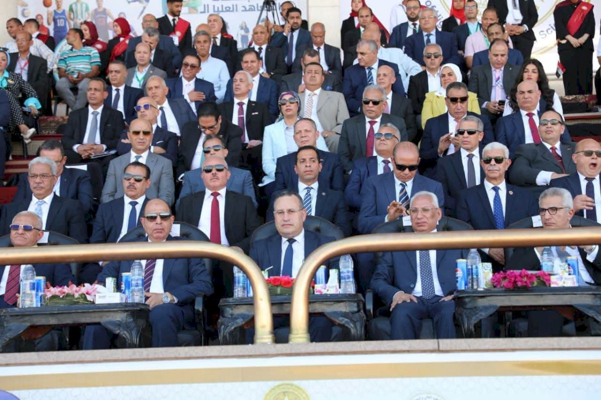 رئيس جامعة كفر الشيخ يشهد افتتاح أسبوع شباب الجامعات الرابع عشر بالمنيا