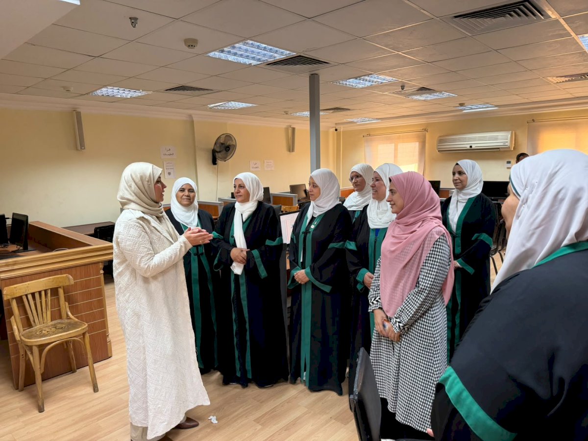 مساعد وزير الأوقاف لشئون الواعظات تلتقي بالمشاركات في دورتي الحاسب الآلي بأكاديمية الأوقاف الدولية