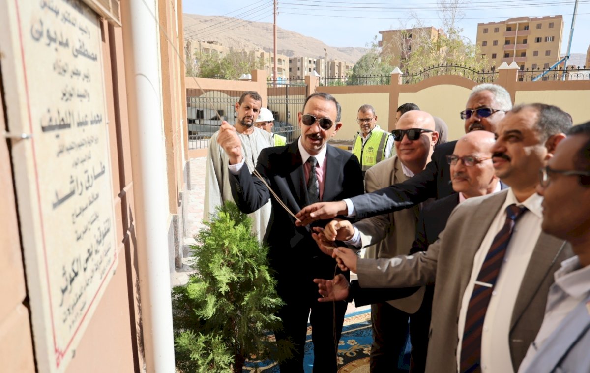 محافظ سوهاج يفتتح مدرسة المتفوقين للعلوم والتكنولوجيا  (STEM) بحي الكوثر