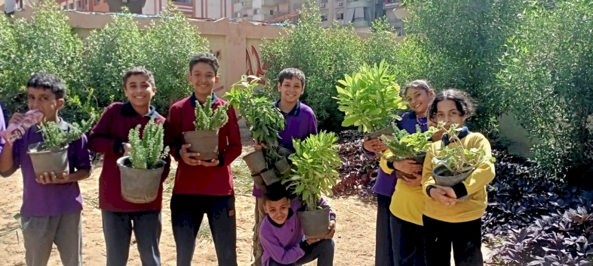 تنفيذ مبادرة اتحضر للاخضر بمدارس الأقصى والرؤية وترسا الطالبية