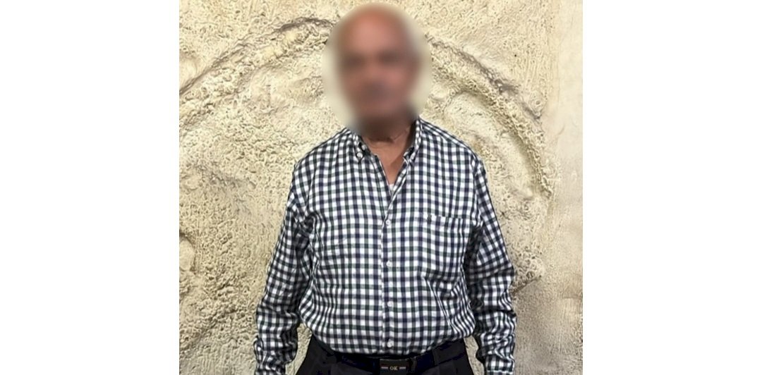 اعرف اسباب فيديو مشاجرة مُسن وسيدة داخل عربة بمترو الأنفاق بالقاهرة