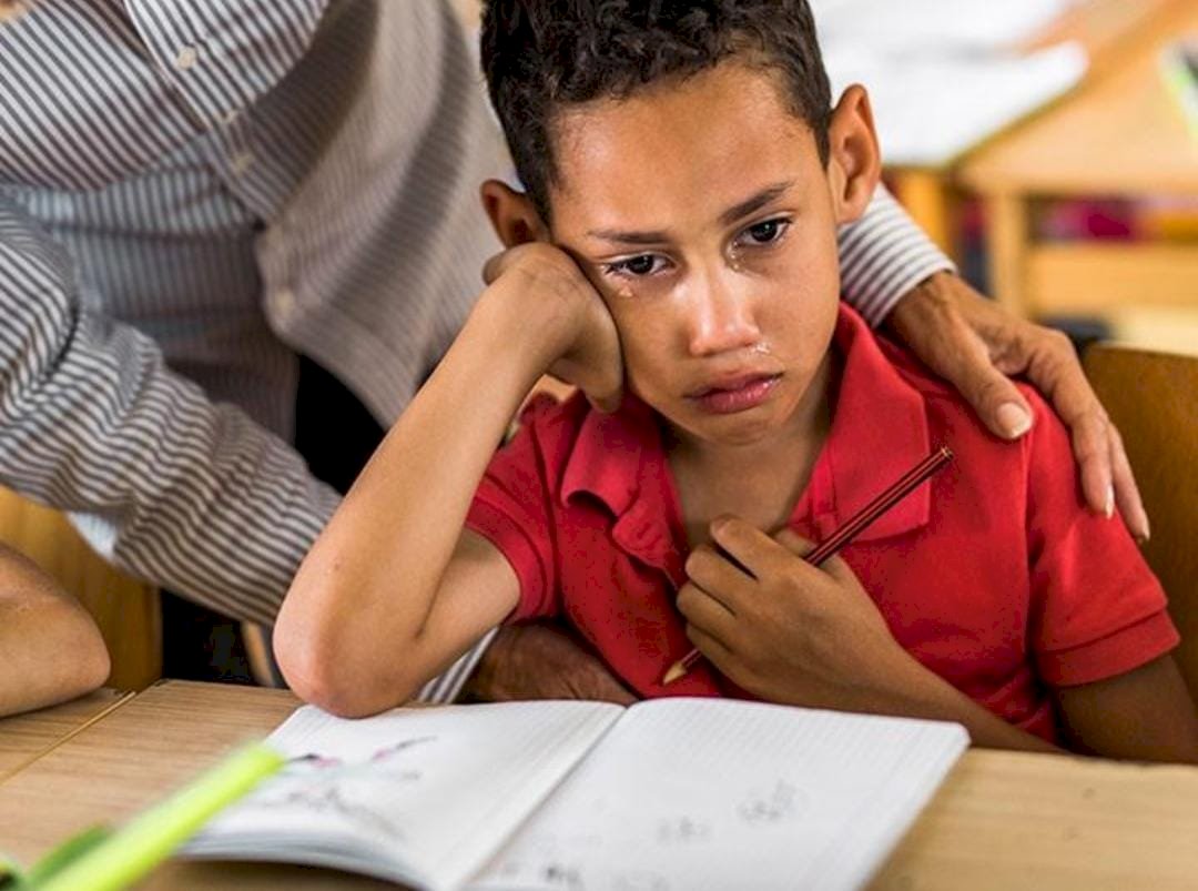 أسماء إسماعيل تكتب: لماذا أصبح التعليم مضرًا بالصحة النفسية؟