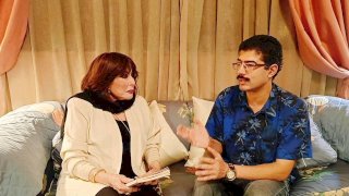 هنا القاهرة... صوت السماء يعانق بريق الإبداع التشكيلي