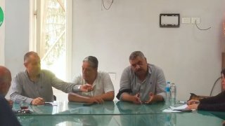 في اللقاء الأسبوعي بفاقوس..الاستماع للشكاوى وتوجيه الجهات المختصة لسرعة حلها