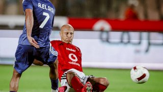الأهلي يواصل انتصاراته ويفوز على سموحة في الدوري المصري