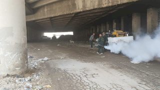 رفع 1400 طن رتش من نفق المنشية بالهرم وفتح الطريق أمام السيارات
