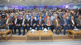 رئيس جامعة قنا يشهد حفل استقبال الطلاب الجدد