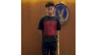 ضبط طالب لقيامه الترويج لبيع الألعاب النارية بالجيزة