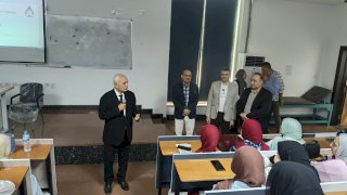 رئيس جامعة الريادة يتفقد كليات الأسنان والعلاج الطبيعي والصيدلة لمتابعة الدراسة