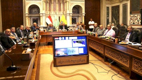 "بحوث الصحراء" يستقبل وفد «أكساد» لبحث تعزيز التعاون العربي ومواجهة التصحر والجفاف