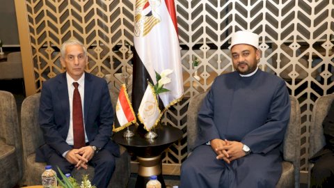 أمين عام «الأعلى للشئون الإسلامية» يلتقي أمين عام «الأعلى لمسلمي أوروبا» على هامش مؤتمر دار الإفتاء المصرية
