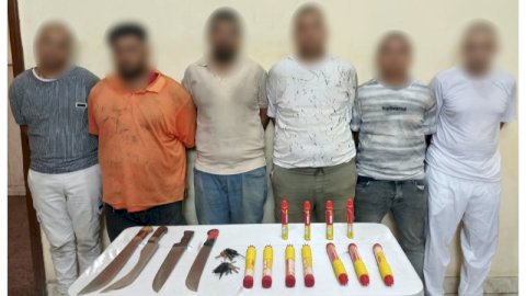 نكشف منشور قيام ٧ عمال بالتعدى  علي ماالك مقهي بالاسلحة بالسويس