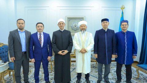 مفتي كازاخستان يستقبل رئيس جامعة نور-مبارك