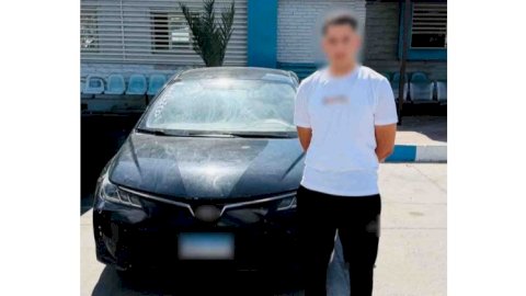 ضبط عاطل لقيامه باداء حركات استعراضية بسيارته بالاسكندرية