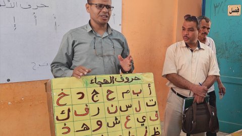 جولة ميدانية لعبد الرافع جاد لمدارس الكوم الأحمر والتعليم المجتمعي