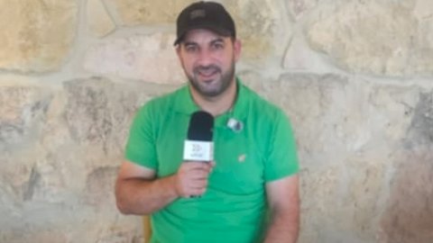 مراد عباس.. شاب من زغوان يحوّل فضاءً مهملًا إلى «Café La Grotte»