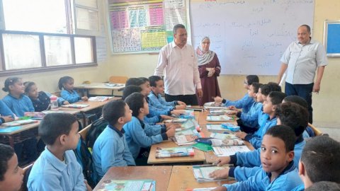 توجيهات حاسمة لمدير تعليم أبوتشت خلال جولة ميدانية
