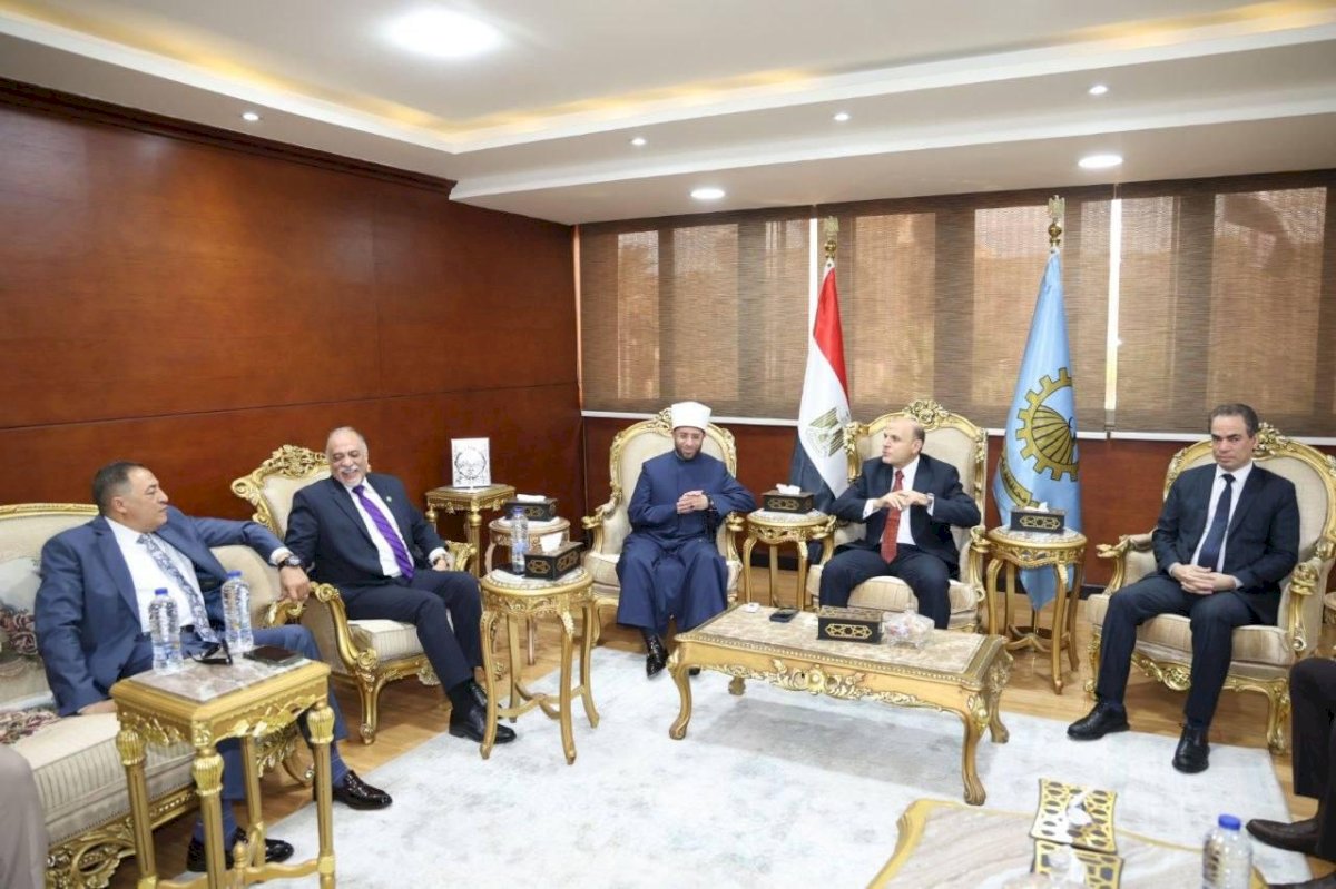 وزير الأوقاف يشارك في احتفالات محافظة الغربية