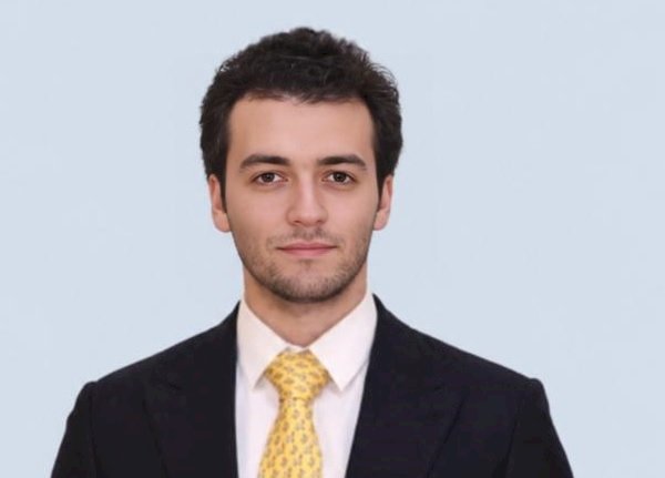 مهندس أحمد الدكروري.. حين يجتمع العلم والطموح والأخلاق في شخصية واحدة
