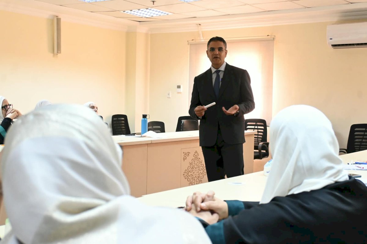 دورة "مهارات الوعظ الديني للواعظات" تناقش أساليب التضليل الإعلامي والقراءات القرآنية