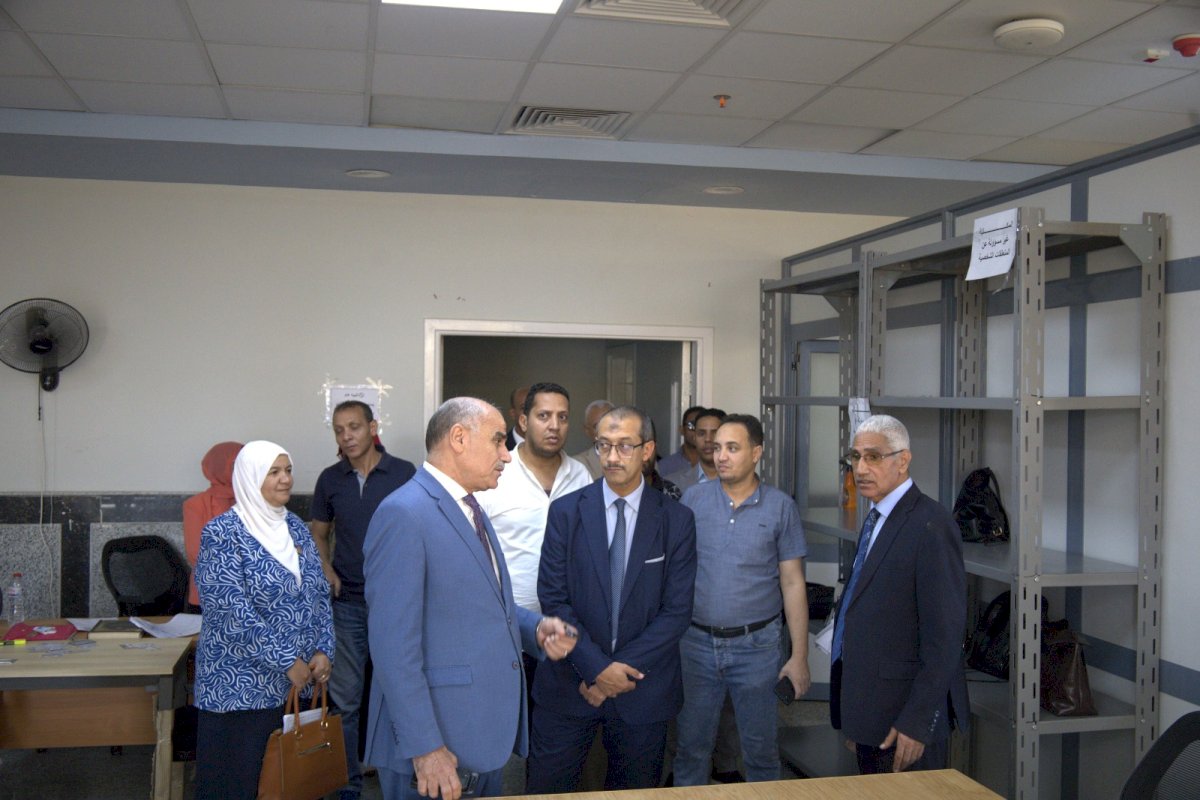 رئيس جنوب الوادي الأهلية يبحث خطط التوسع في المنشآت التعليمية والرياضية