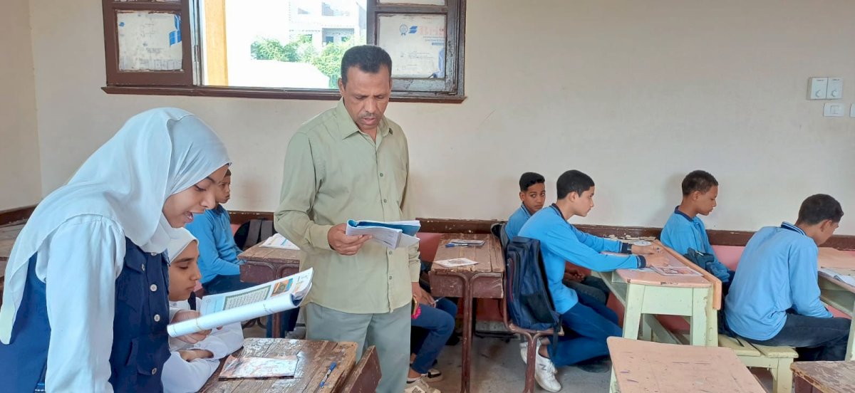 من ترتيل القرآن لشرح التاريخ.. مواهب تتألق في جولة مدير تعليم أبوتشت