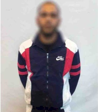 ضبط سائق لقيامه بالتعدي بالضرب علي زميله بمطواه لخلافات اولوية تحميل الركاب بالقاهرة