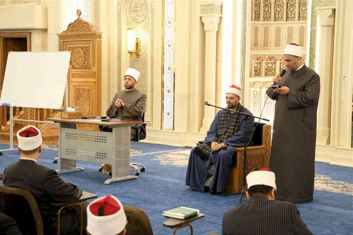 وزير الأوقاف يفتتح دورة تدريبية جديدة من مسجد العزيز الحكيم بالمقطم