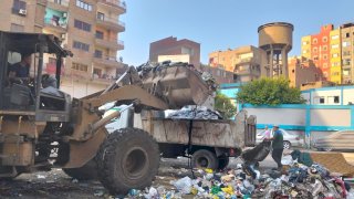 حملات مكثفة لهيئة النظافة بحي الوراق