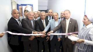 عباس صابر يفتتح مقر النقابة العامة للعاملين بالبترول بأسيوط