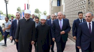وزير الأوقاف ومفتي الجمهورية في ضيافة رئيس جامعة السويس