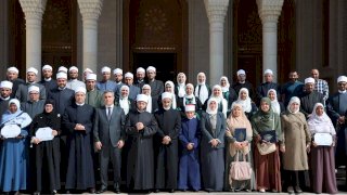 وزير الأوقاف وسفير الجزائر يشهدان ختام دورة «مهارات الوعظ الديني للواعظات الجزائريات» بمسجد مصر الكبير