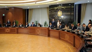 رئيس الوزراء يشهد توقيع اتفاقيات شراكة بين الدولة والقطاع الخاص لتوفير وحدات سكنية لمنخفضي الدخل