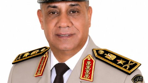 محافظ سوهاج يهنئ وزير الدفاع بذكرى انتصارات أكتوبر المجيدة