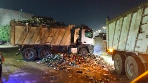 رفع ٢٠٠طن مخلفات الرتش بجوار حرم دائري صفط اللبن