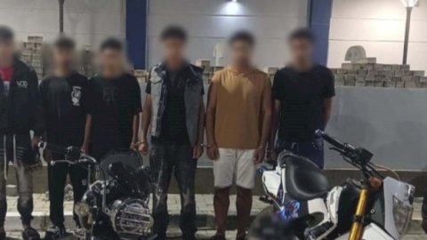 التحفظ علي دراجتي فيديو  الحركات الاستعراضية أمام إحدى المدارس بالجيزة