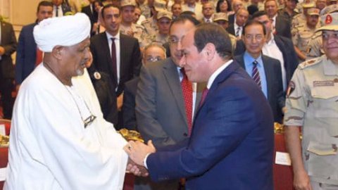 منح صاحب شفرة حرب أكتوبر وسام النجمة العسكرية