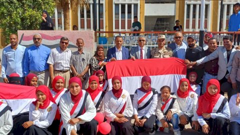 عبدالواحد يشهد احتفالية أكتوبر والعرض العسكري بأبوتشت
