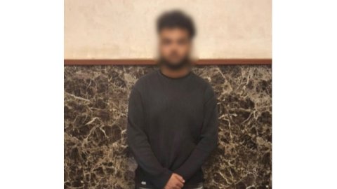 ضبط طالب لقيامه بإدارة صفحة بمواقع التواصل للترويج لبيع العملات المحلية المزورة بالقليوبية