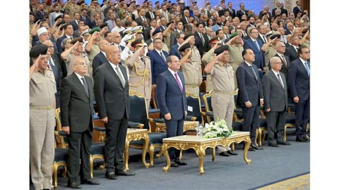 الرئيس السيسي يشهد الندوة التثقيفية للقوات المسلحة احتفالا بذكرى نصر أكتوبر