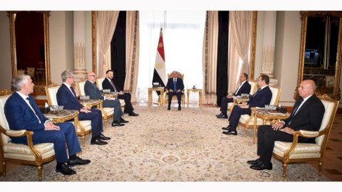 السيسي يستقبل الممثل الخاص للرئيس الروسي