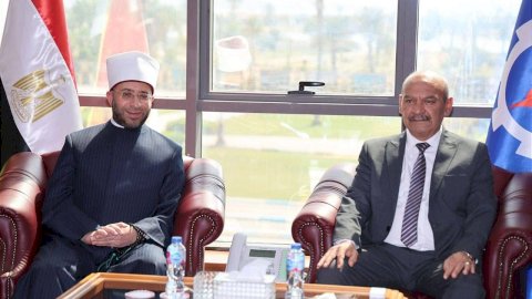 محافظ السويس يستقبل وزير الأوقاف ومفتي الجمهورية احتفالًا بالعيد القومي الـ٥٣ للمحافظة